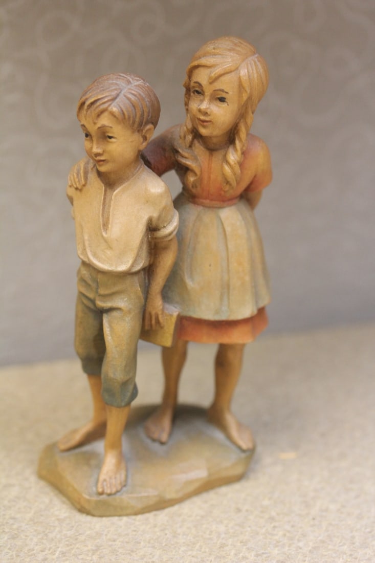 Carved Wooden Figurine: beautifully carved with nice detail - 5 1/8" tall