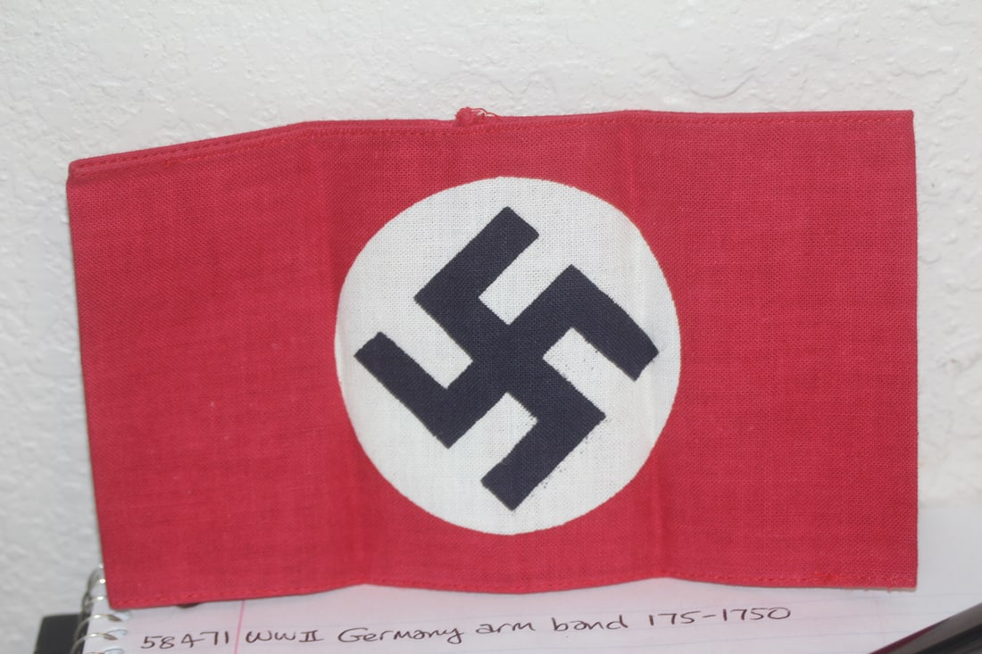 World War II German Arm Band: as shown