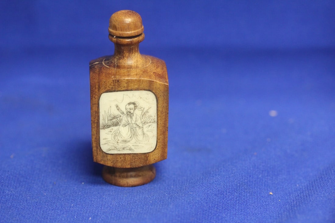 Vintage Chinese Wooden Snuff Bottle: with carved or engraved bone inlaid - please note: spoon appeared to be stuck - 3 1/4" in overall