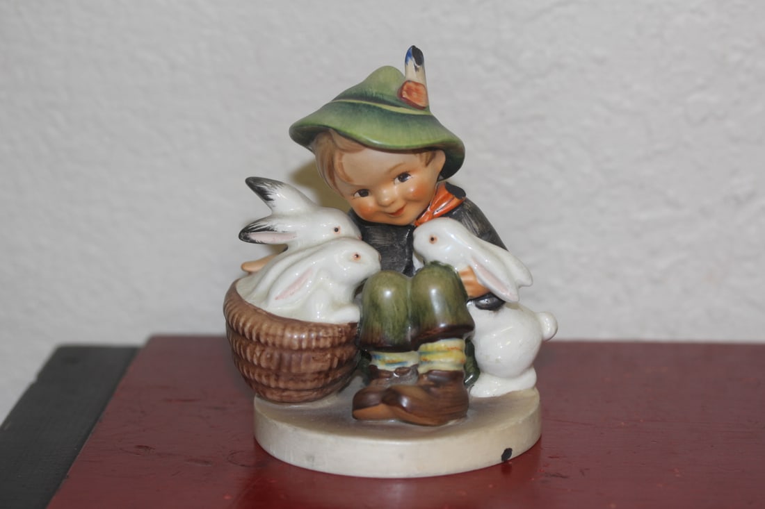 Hummel Figurine (1 of 6)