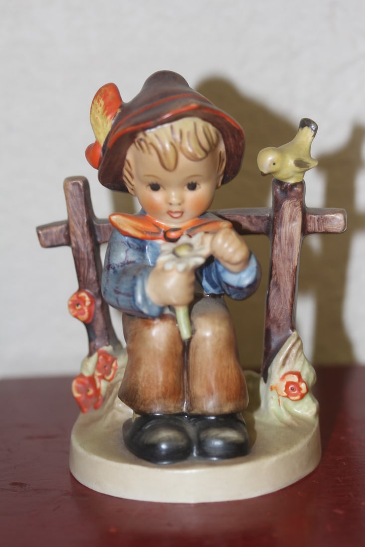 Hummel Figurine (1 of 5)