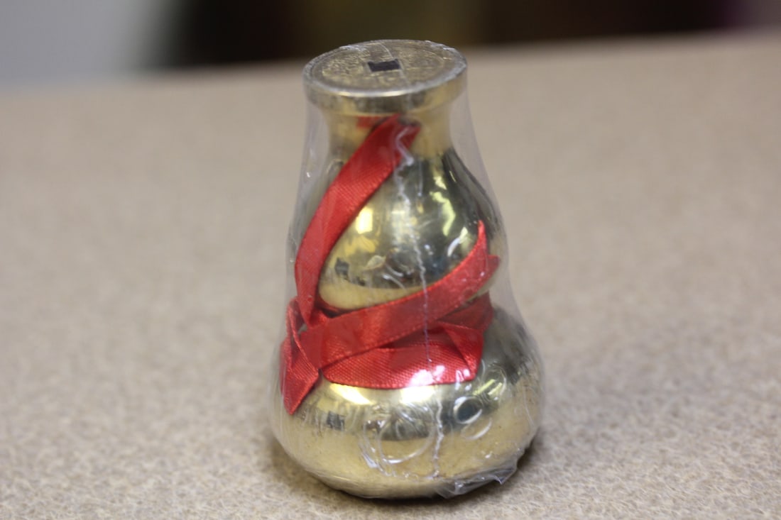 Chinese Metal Gourd: 3" tall