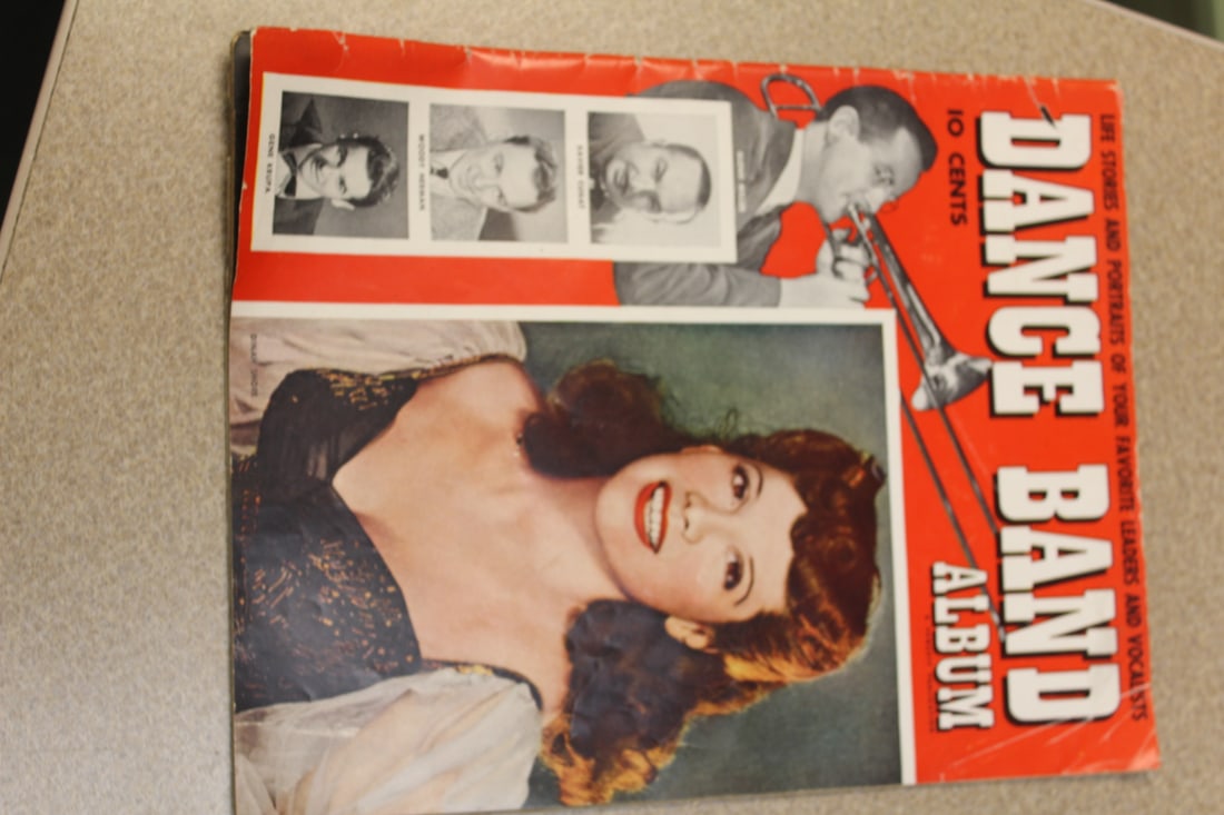 Rare Dance Band Album Magazine: featuring Dinah Shore - inside appeared to be in great condition, but cover does have crease and tear
