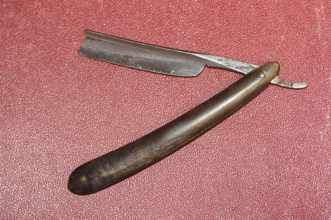 George Washington(?) Straight Razor (1 of 6)