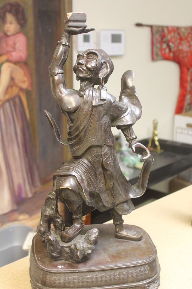 Japanese bronze warriors: Antique, most likely meiji period, please note= some minor losses, 20" tall