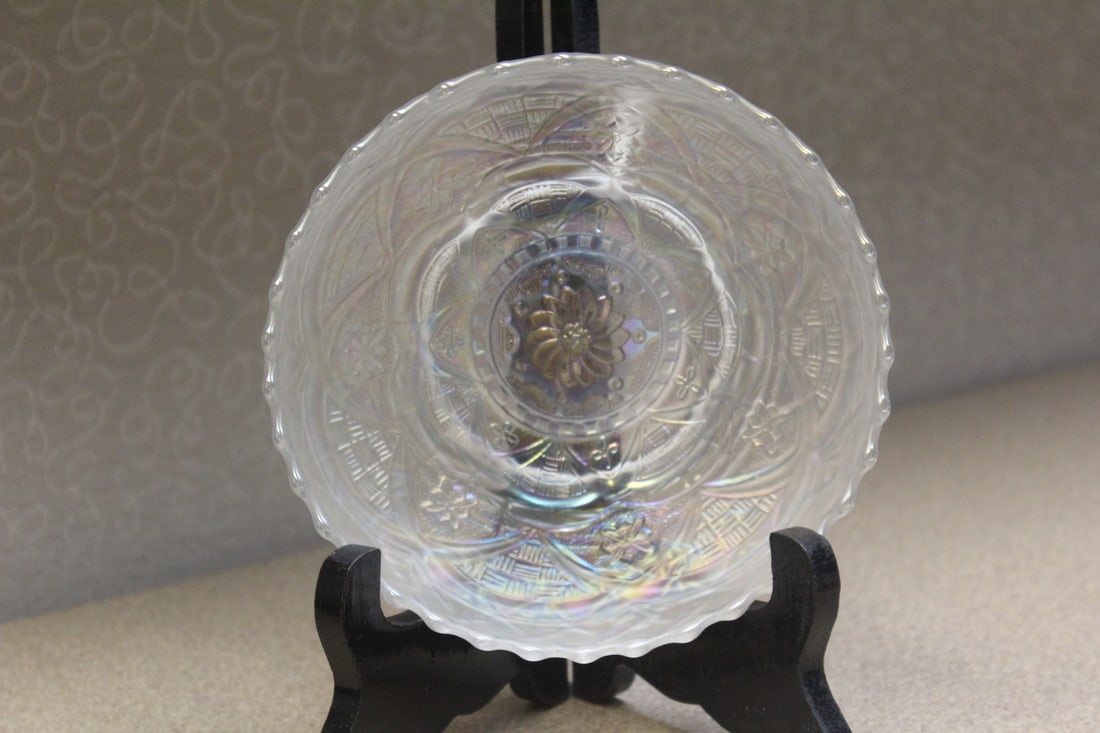 Clear Carnival Iridescent Glass Bowl: 5 3/4" in diameter