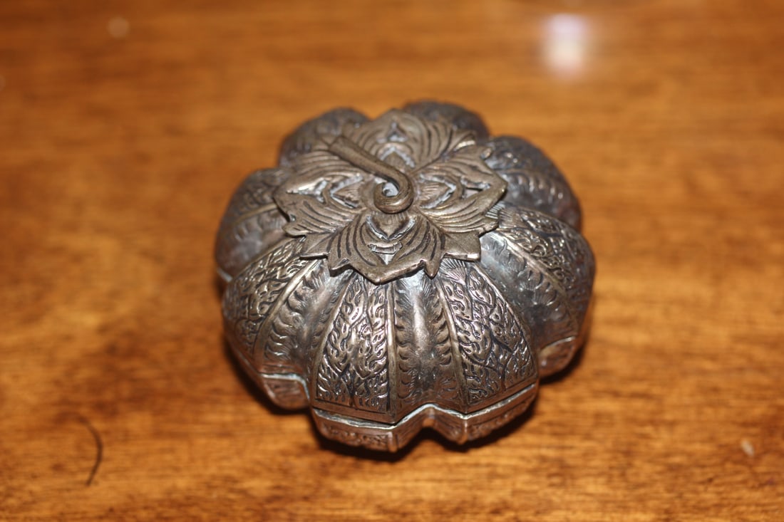 Silver or Silverplated Pumpkin Form Trinket Box: 2 1/4" in diameter