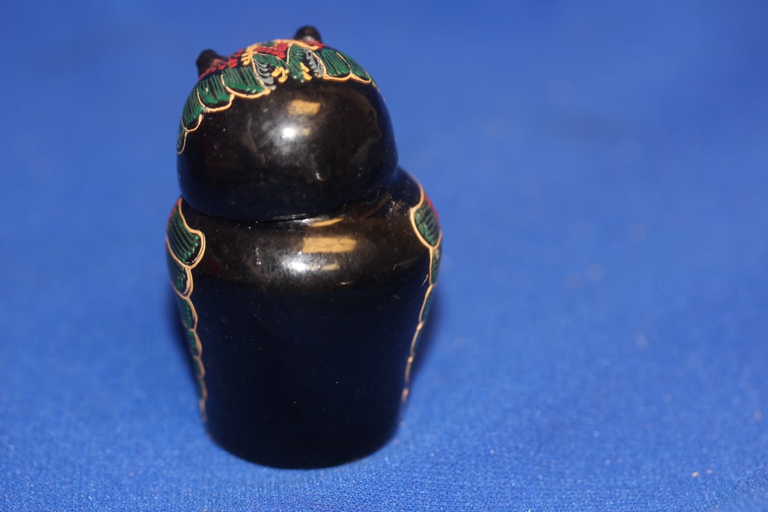 Lacquer Owl Container - 3