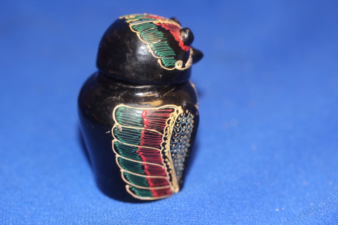 Lacquer Owl Container - 4