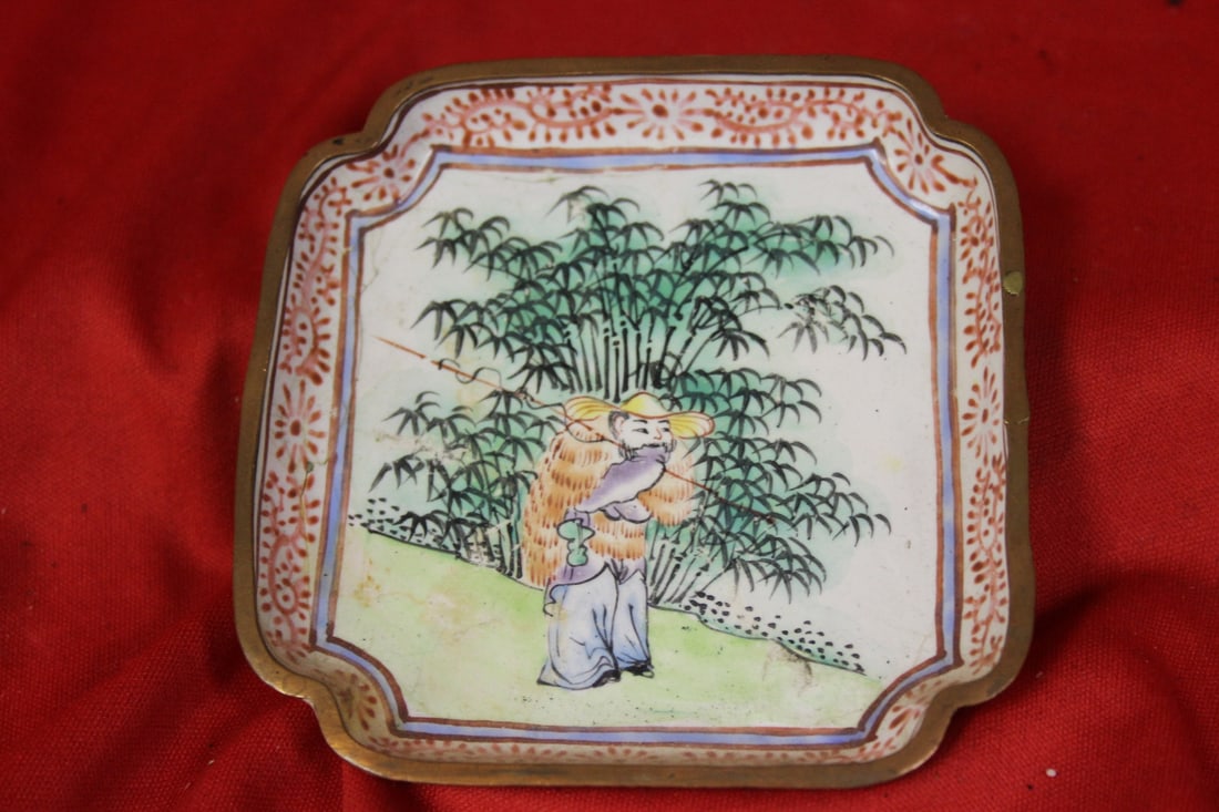 A Chinese Canton Enamel Small Square Dish: early 20th century - 3 7/8" square - marked China
