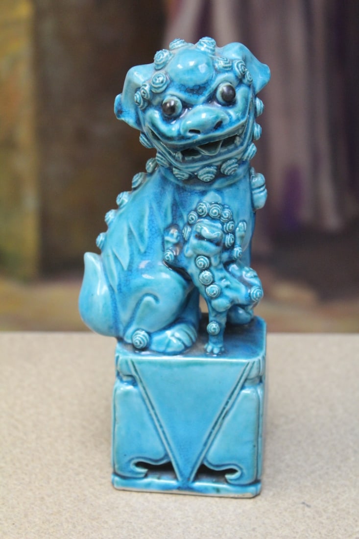 Vintage Chinese Ceramic Turquoise Foo Lion: 8 3/8" tall