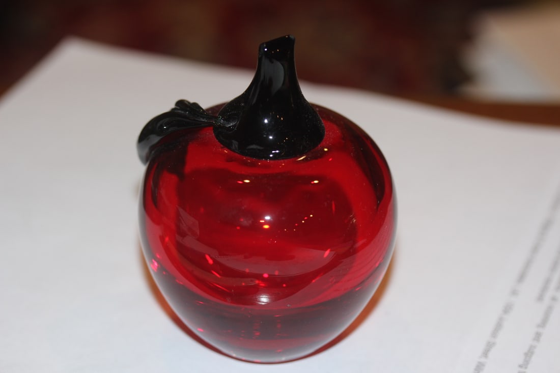 Red Glass Apple: 3 3/4" tall