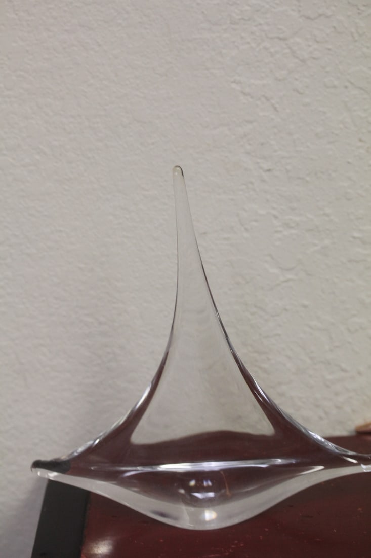 Larson Crystal Sailboat: 8 1/4" tall