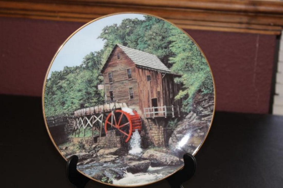 Collector's Plate by Craig Tennant: 1/2 inches in diameter -stand is not included