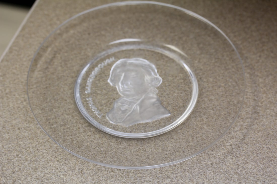 Signed Val St Lambert Crystal Artist Plate: 7 7/8" in diameter - can use a little cleaning