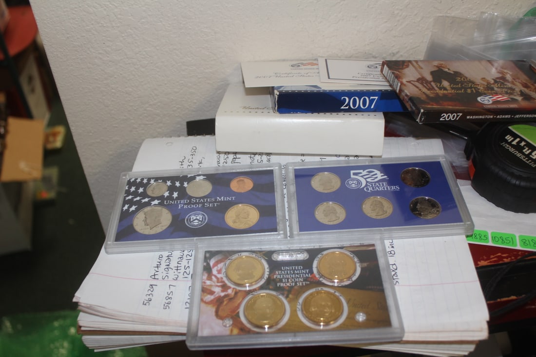 2007 US Mint Proof Set: 14 coins with COA