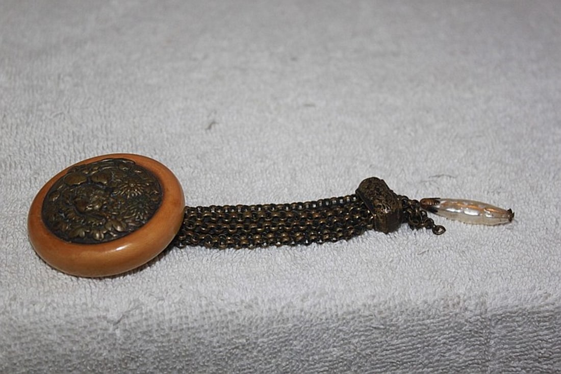 Antique Japanese Carved Bone Manju w/ Chain (1 of 4)