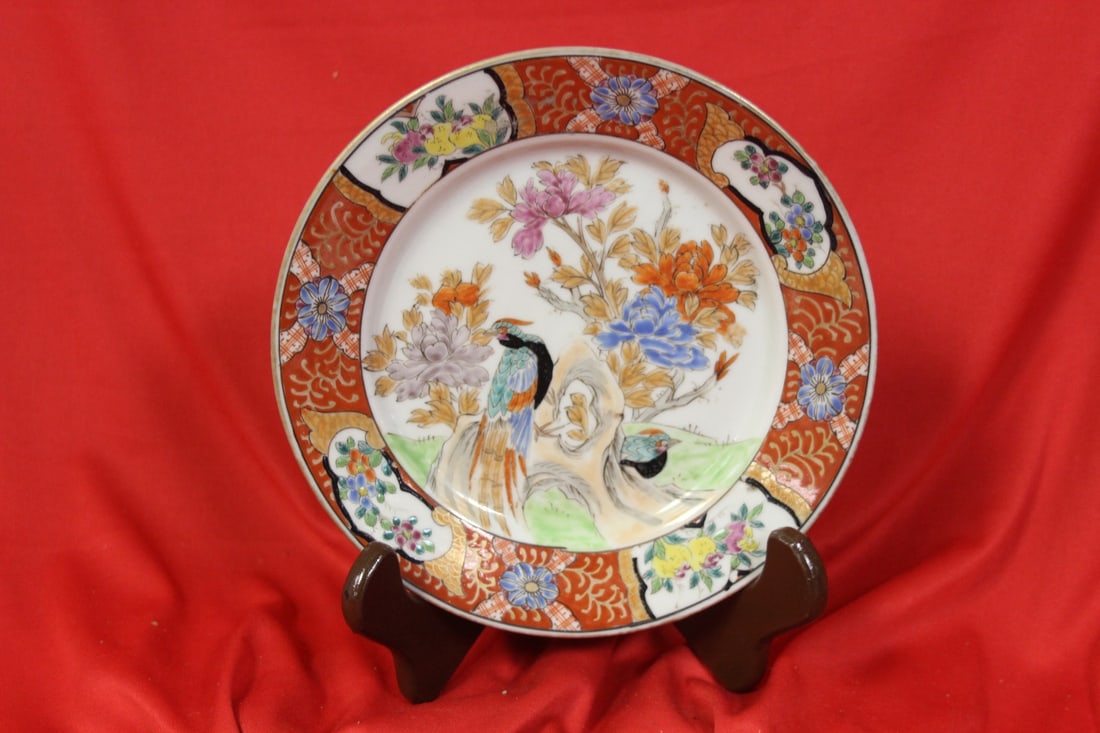 A Japanese Kutani Plate: Signed by artist - early 20th century - 7 3/8" in diameter