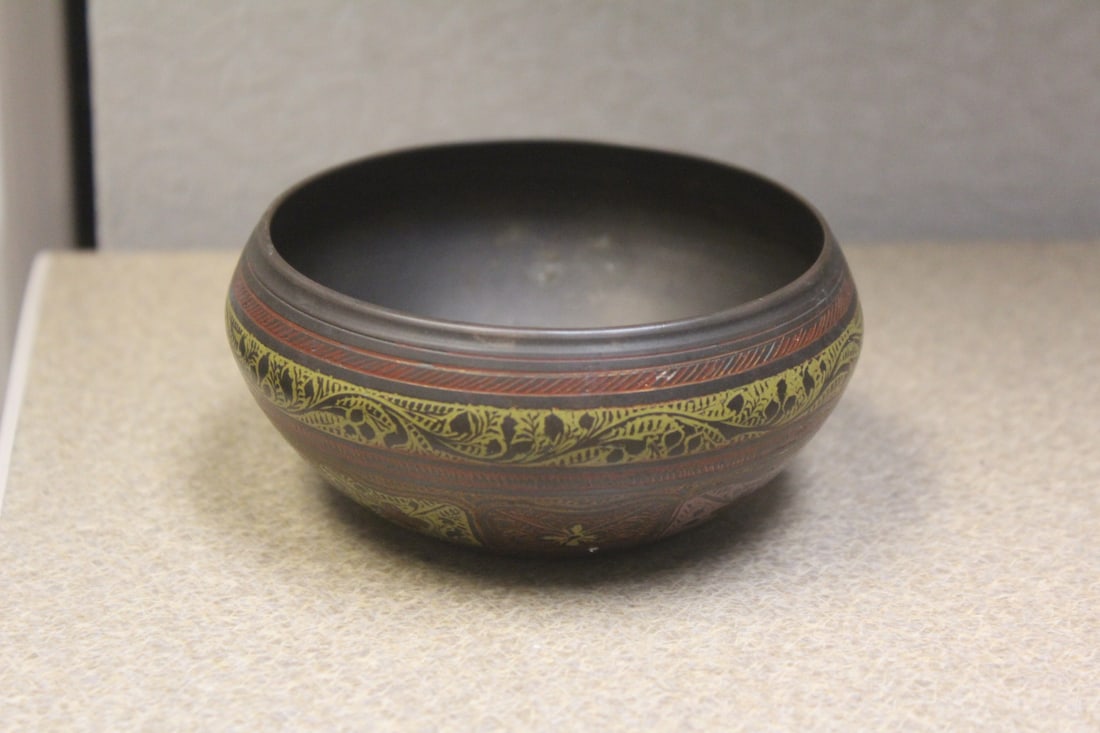 British India Bowl: marked - 4" in diameter