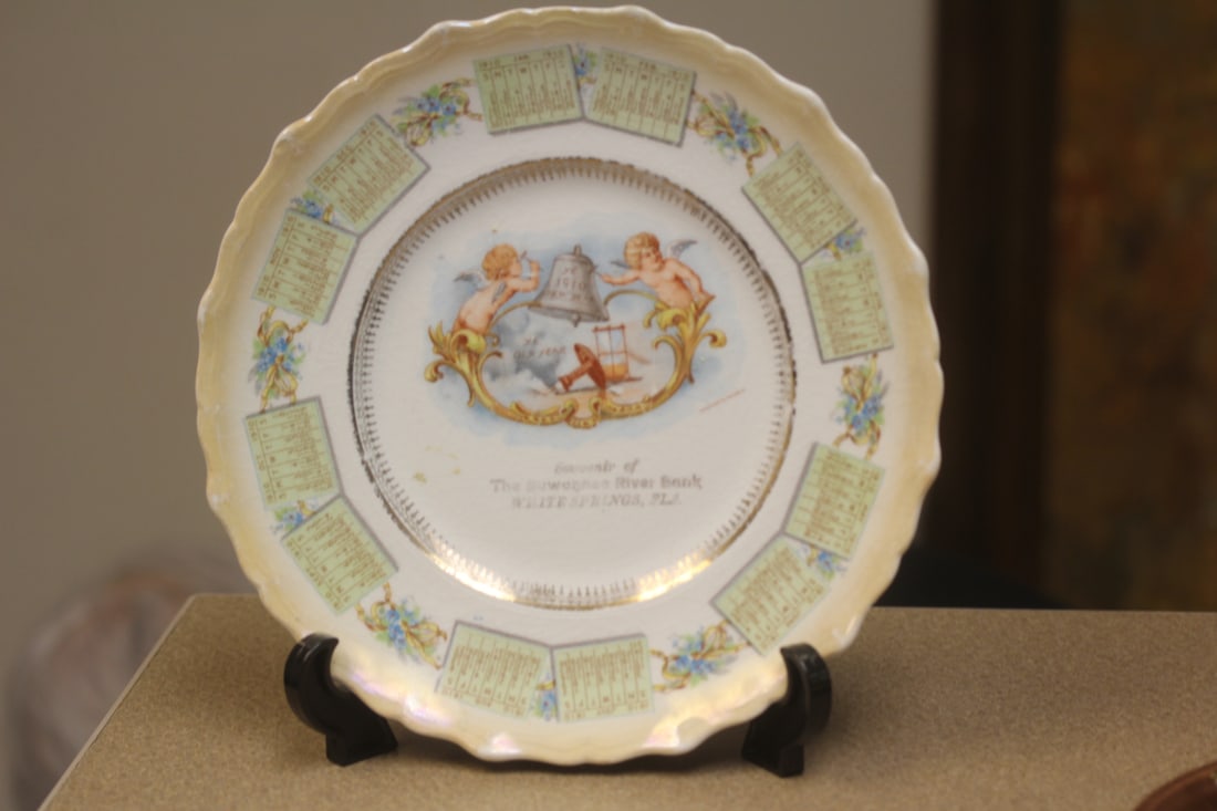 1910 Pottery Calander Plate: 8 1/2" in diameter