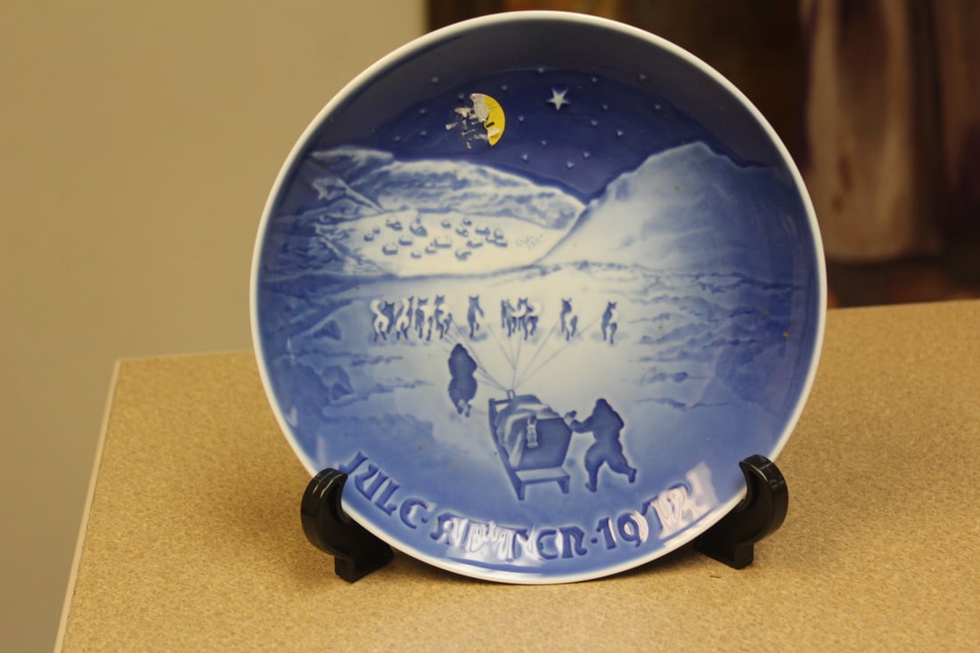 B and G 1972 Collector's Plate: 7 1/4" in diameter