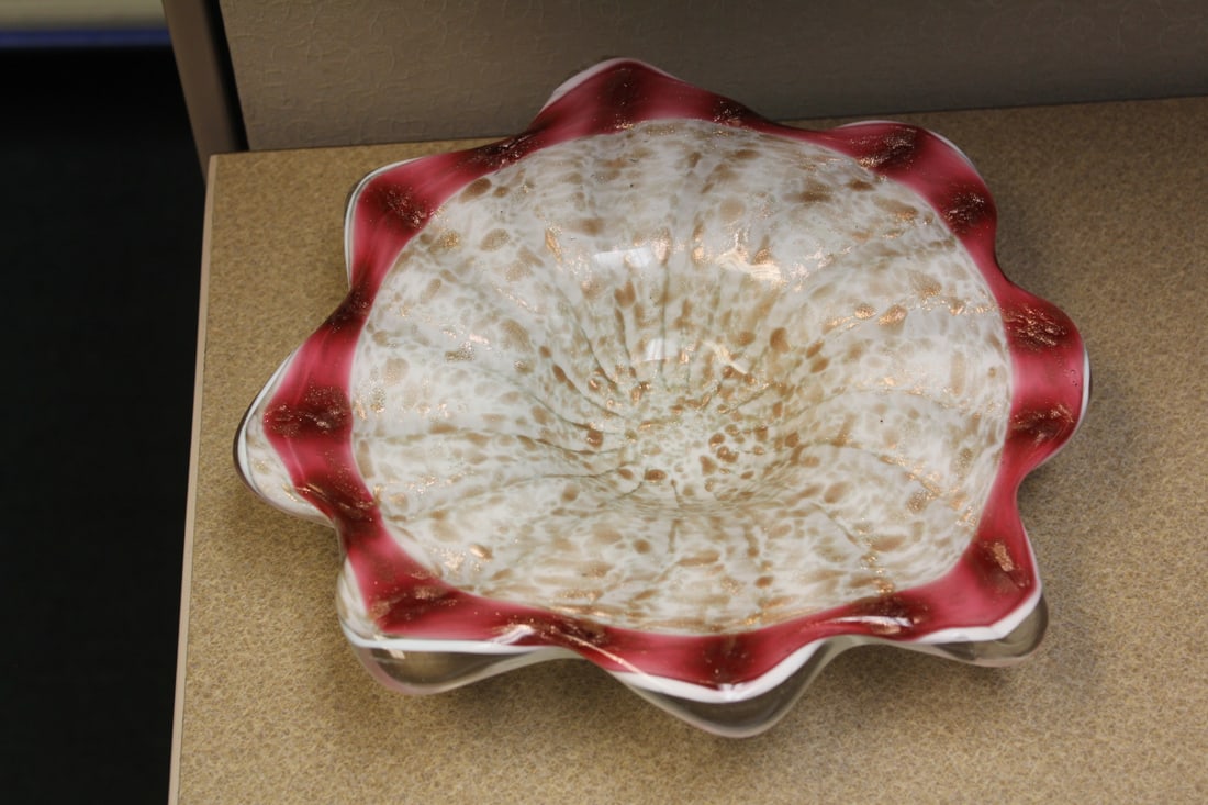 Artglass Bowl: 10 3/8" in diameter