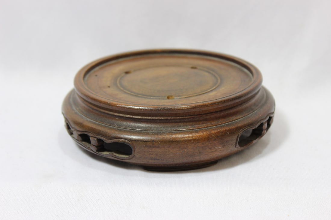 A Vintage Carved Chinese Stand: inside diameter 3 3/4"