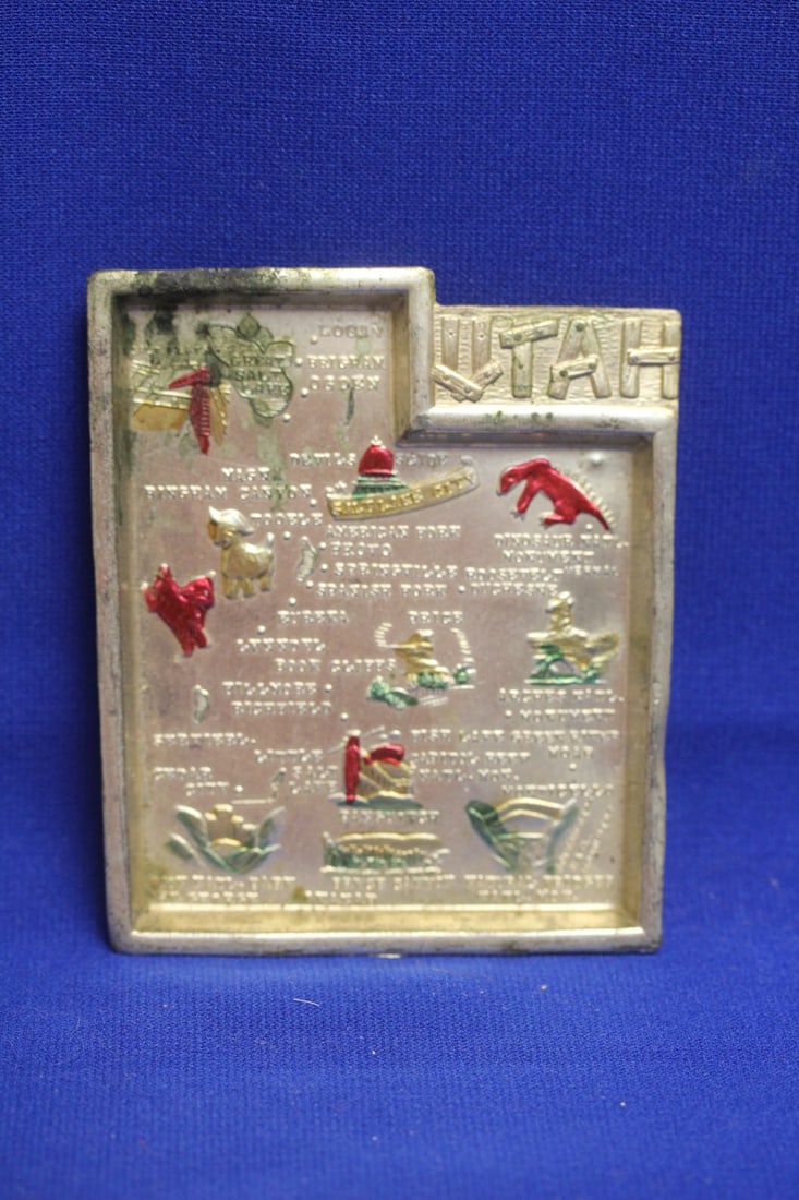 A Utah Souvenir Metal Ashtray: 4 1/8" wide