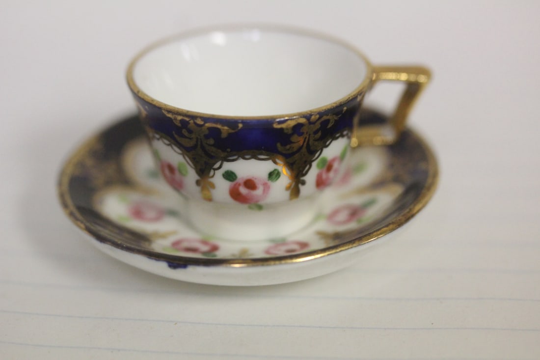 Artone Miniture Bone China Saucer: Artone, England - saucer=2" across