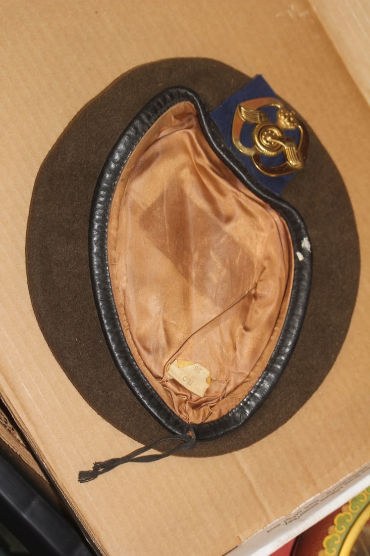 Military Beret: as shown