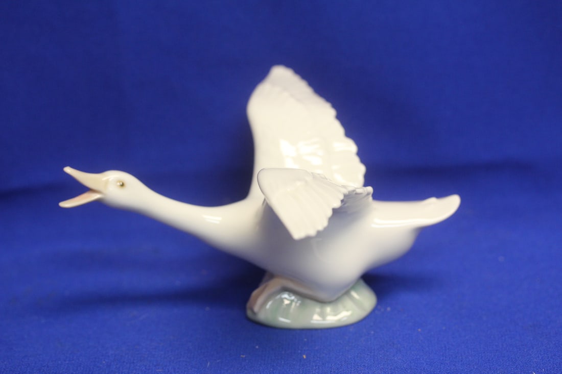 Lladro Duck - 3