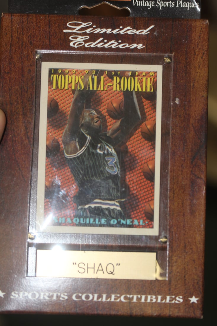 Shaq Plaque: overall= 6" x 4 1/4"