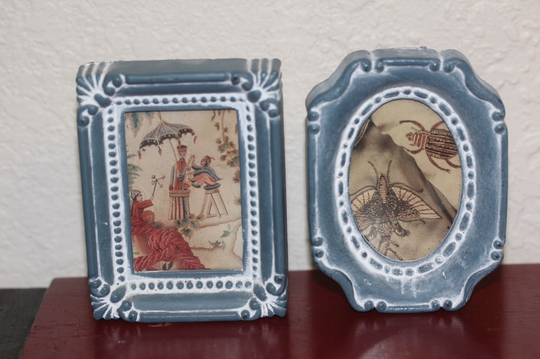 Lot of 2 Miniature Oriental Print: framed