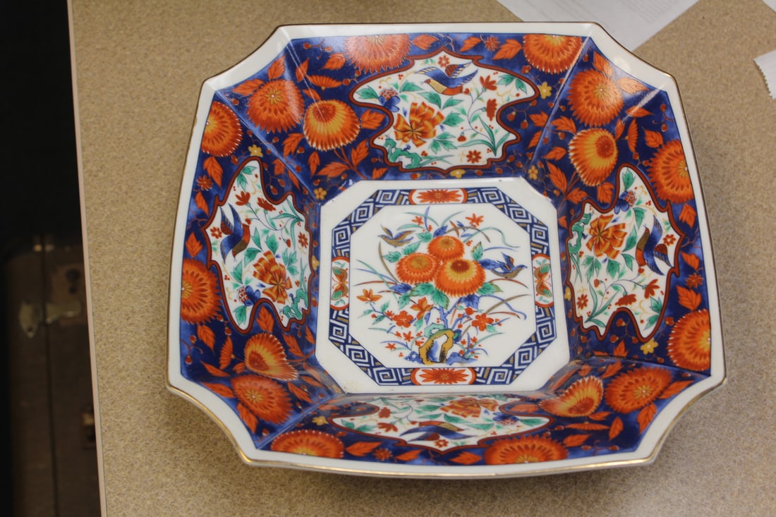 Imari Style Bowl: 10 inches square
