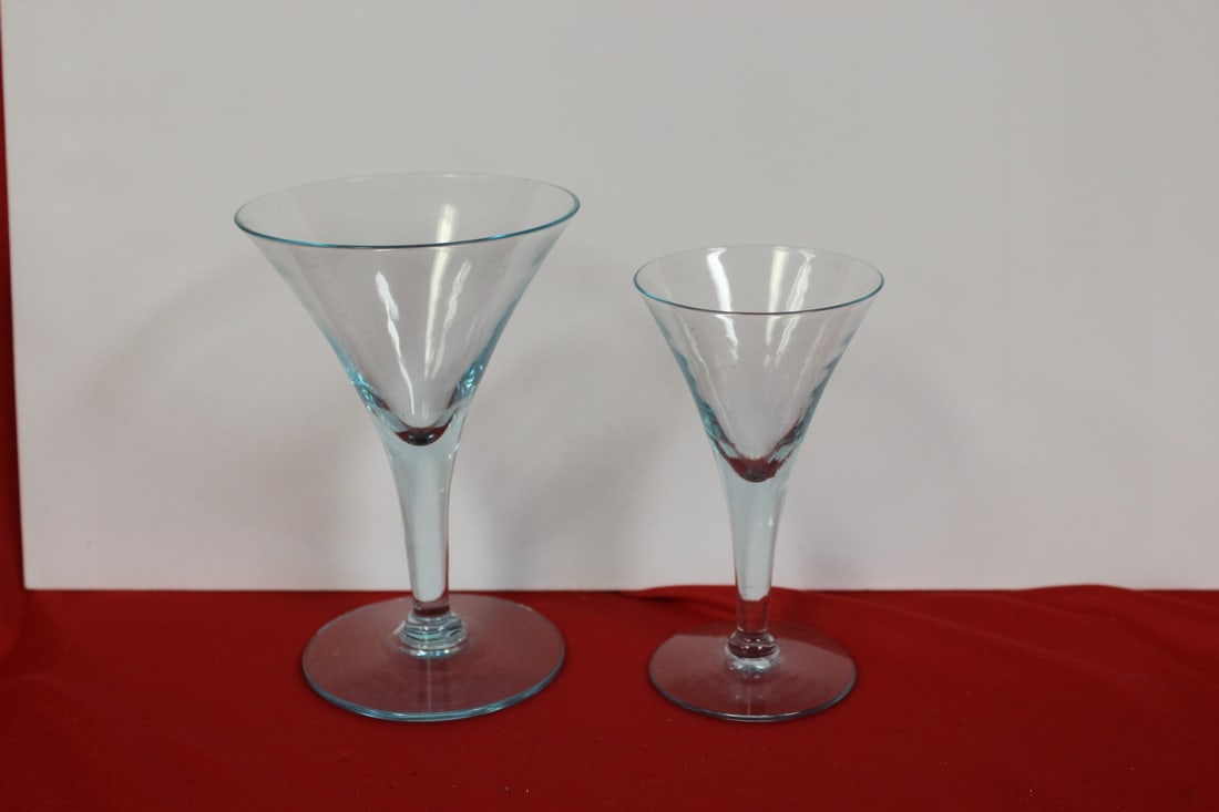 Lot of Two Glasses: Taller= 4 1/2"