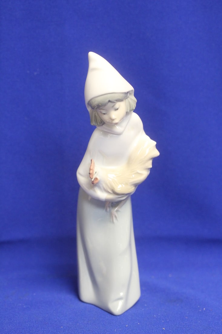 Lladro Girl with Rooster: 8 1/4" tall
