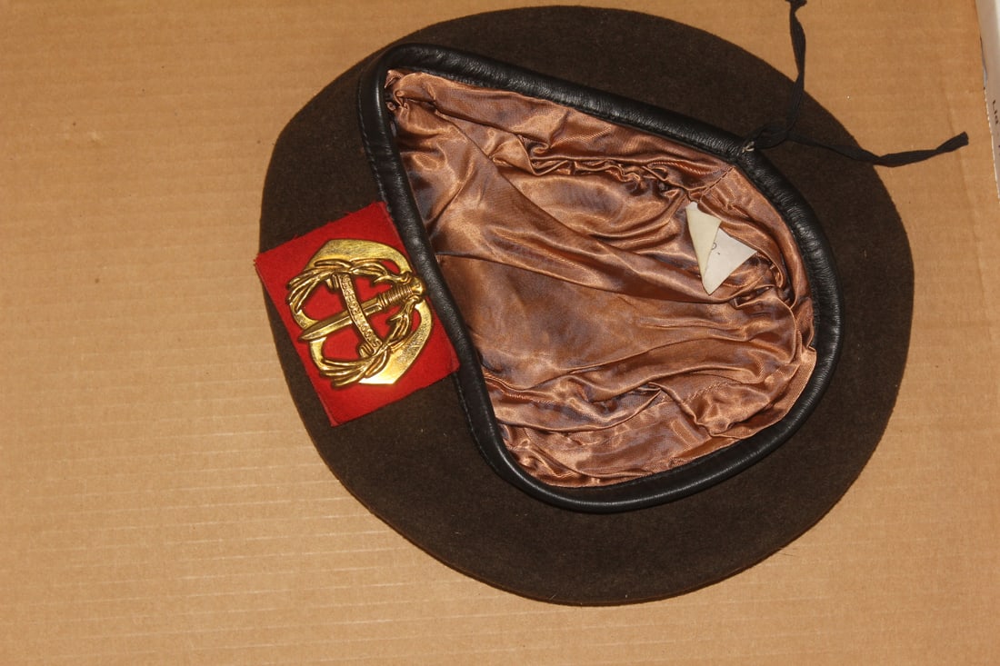Military Beret: as shown