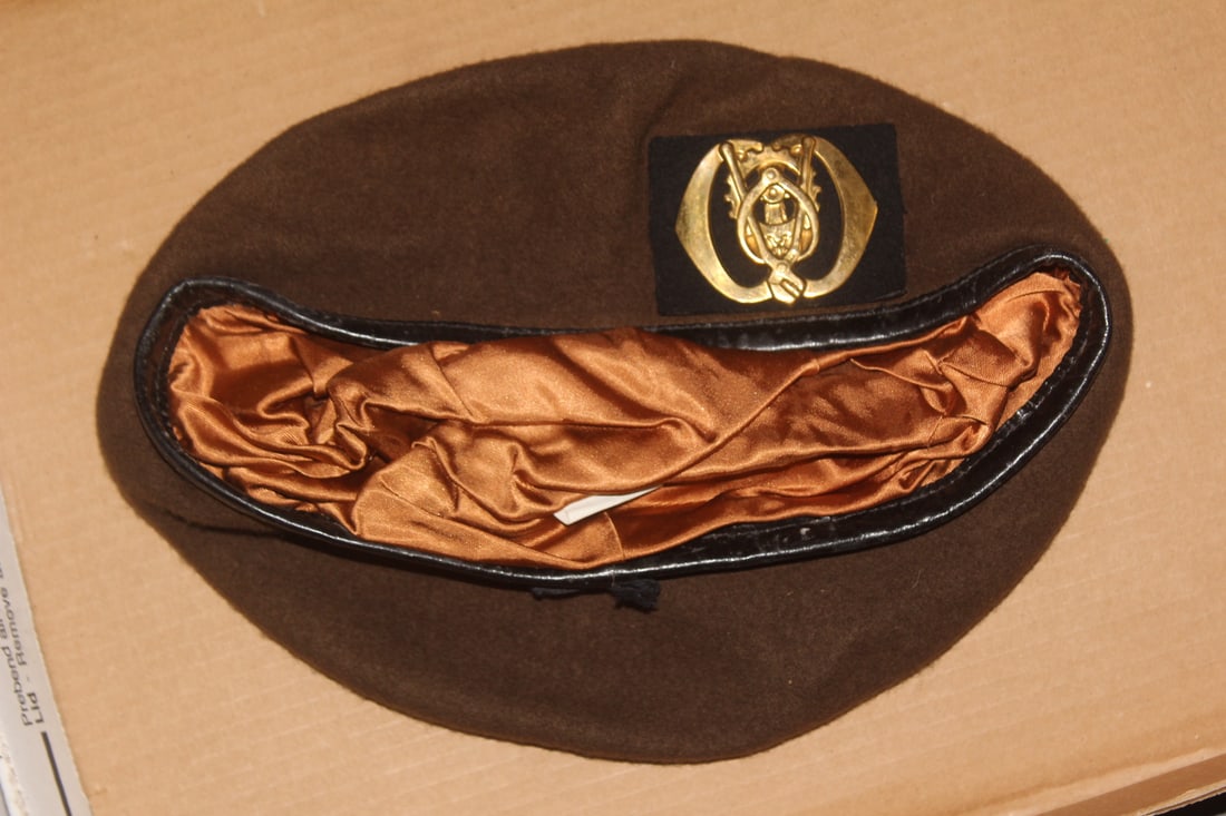Military Beret: as shown
