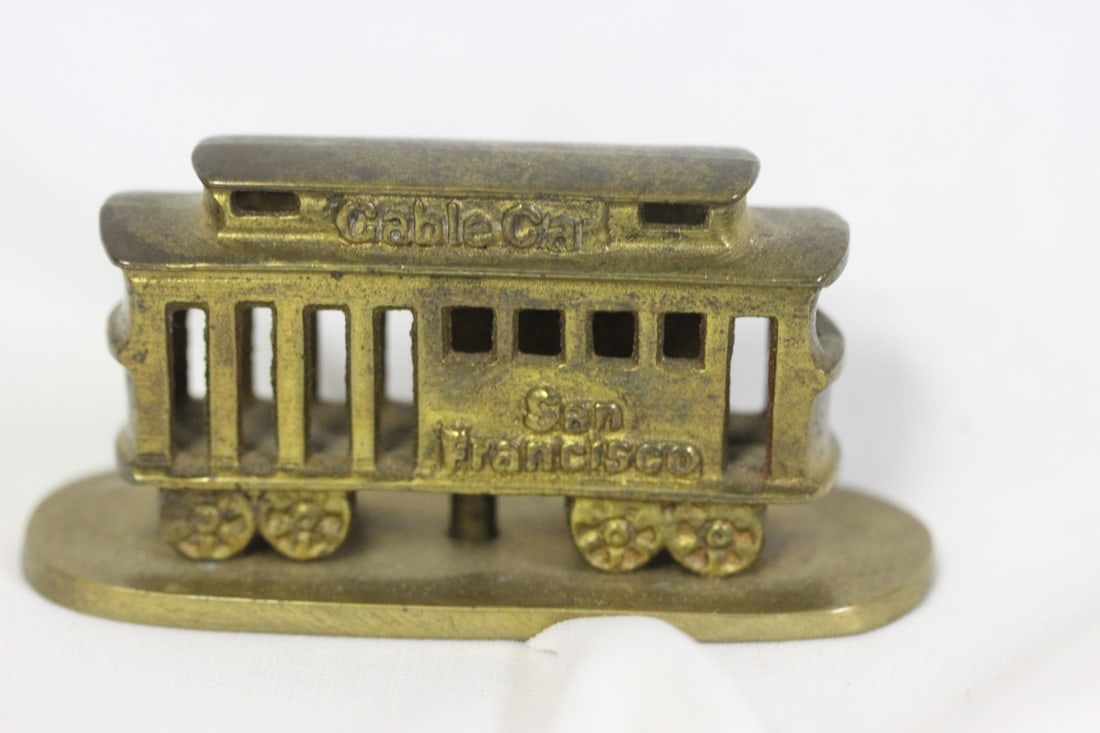 A Metal Cable Car: Brass/Bronze/Metal - 3 1/8" across
