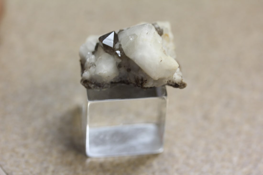 Gemstone on Lucite Brock: 1 7/8" tall