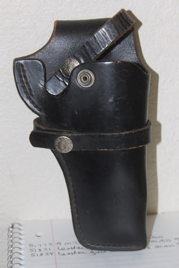 Leather Gun Case: 7 1/8" across