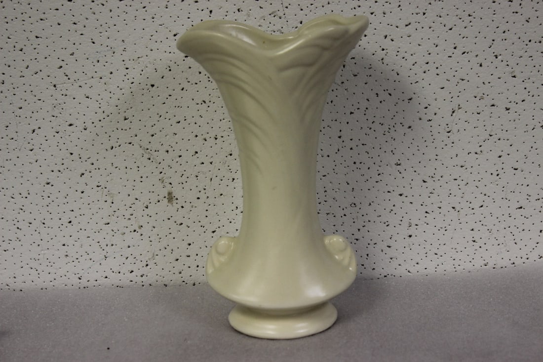 A Shawnee Pottery Vase: 8 1/2" tall