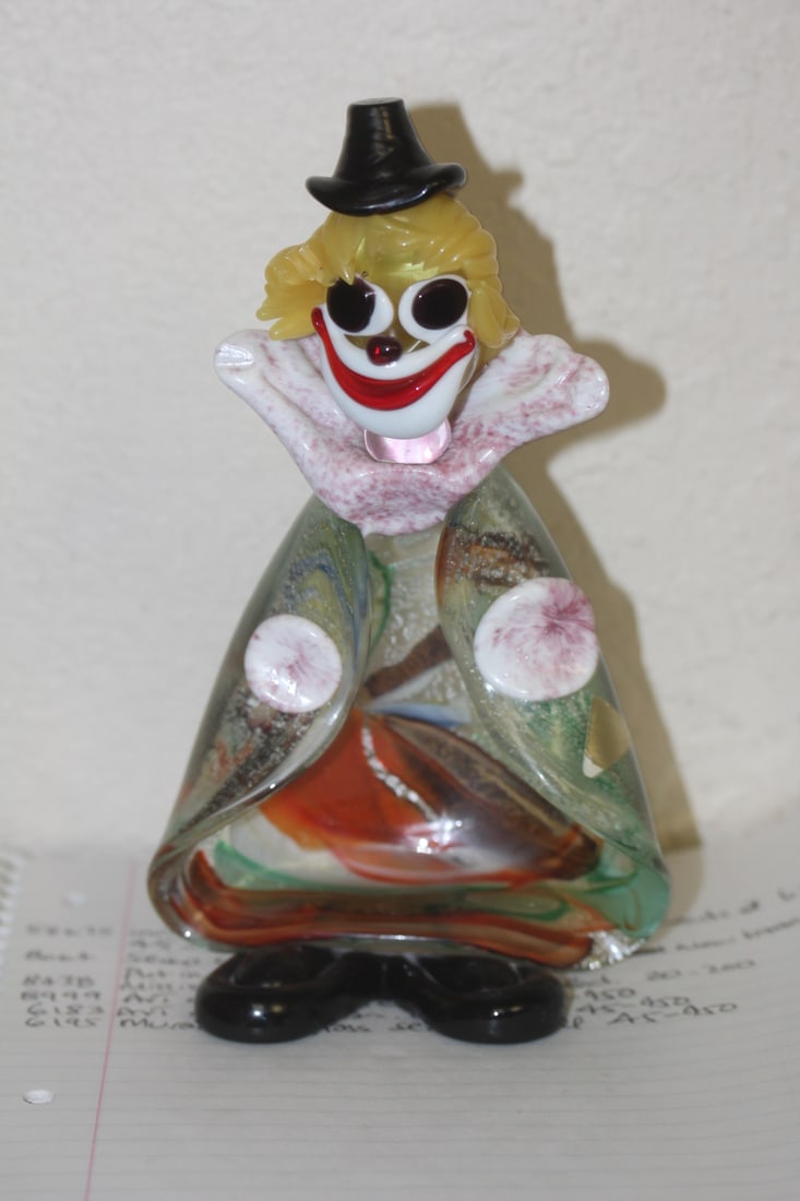 Vintage Murano Art Glass Clown: can be used as an ashtray - 7 3/4" across