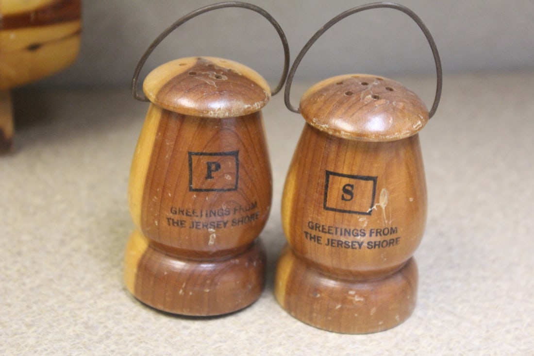 Set of 2 Wooden Salt and Pepper Shakers: 2 3/4" tall