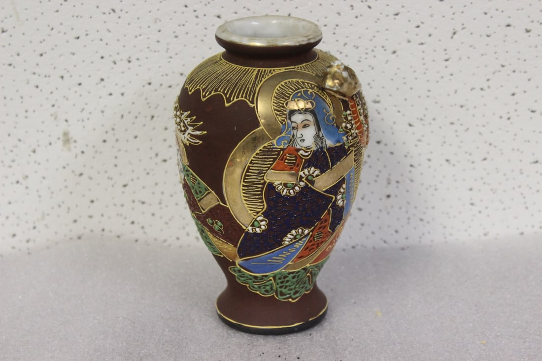 A Vintage Japanese Satsuma Vase: 6 1/2" tall