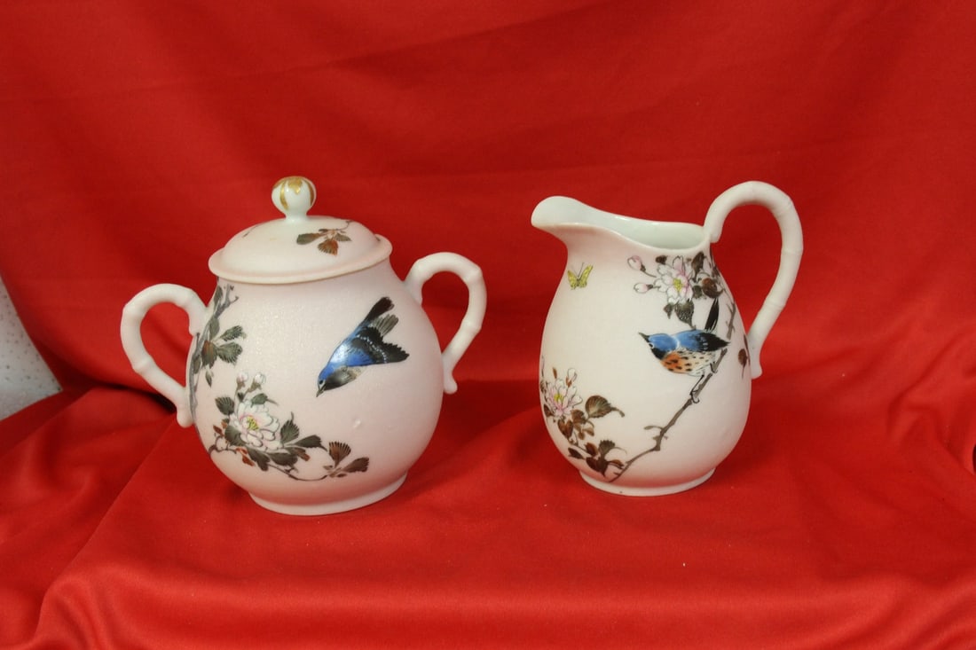 Set of Two Japanese Kutani? Cream and Sugar (1 of 5)