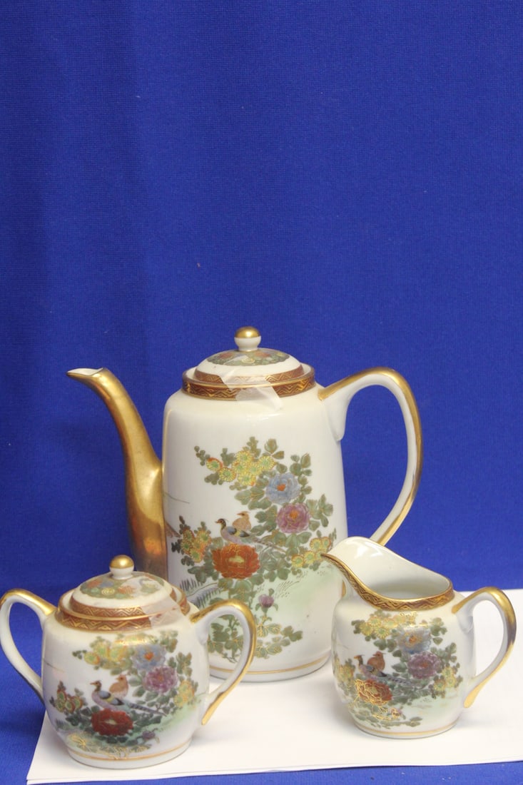 Set of 3 Kutani Tea Set (1 of 10)