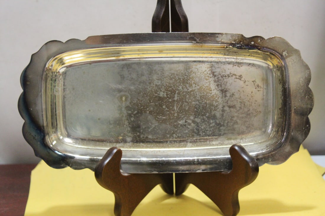 A Silverplated Tray (1 of 4)
