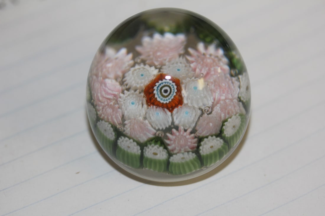Millifiori Art Glass Paperweight: beautiful - small: 1 1/2" tall