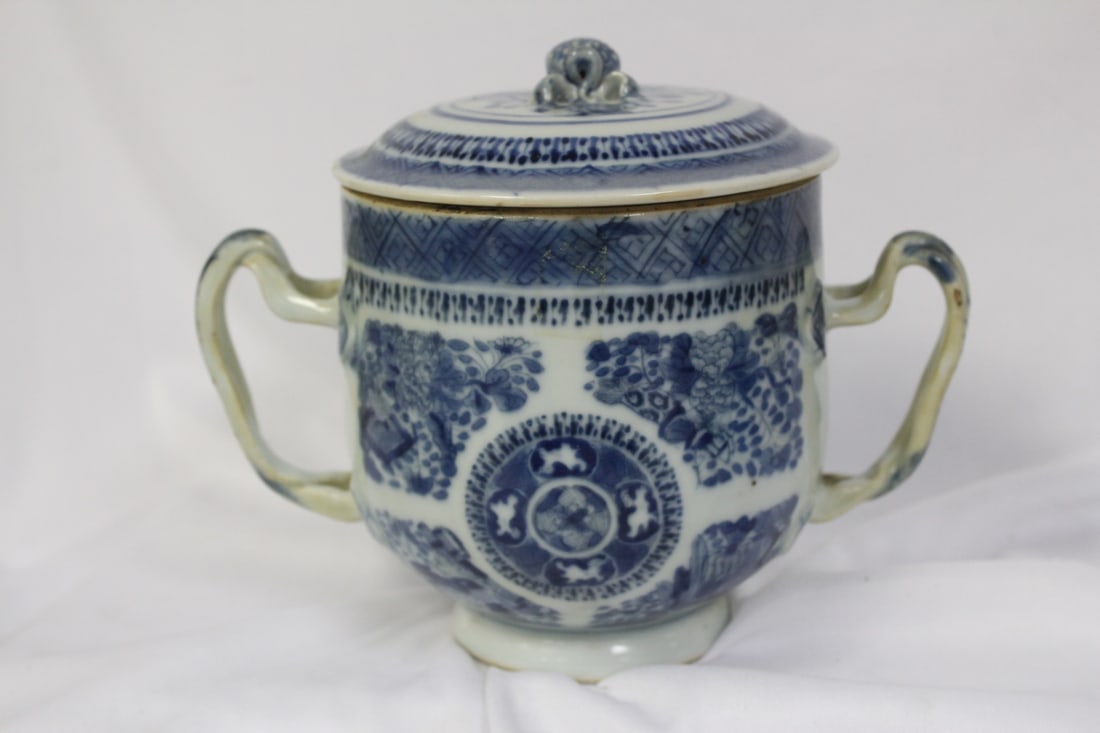 Chinese Blue and White Export Container - 2